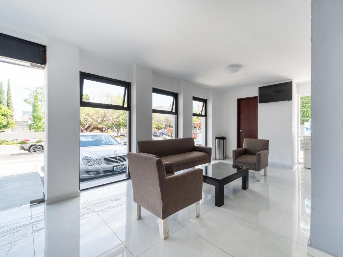 Suites Internacional Zapopan Exterior foto